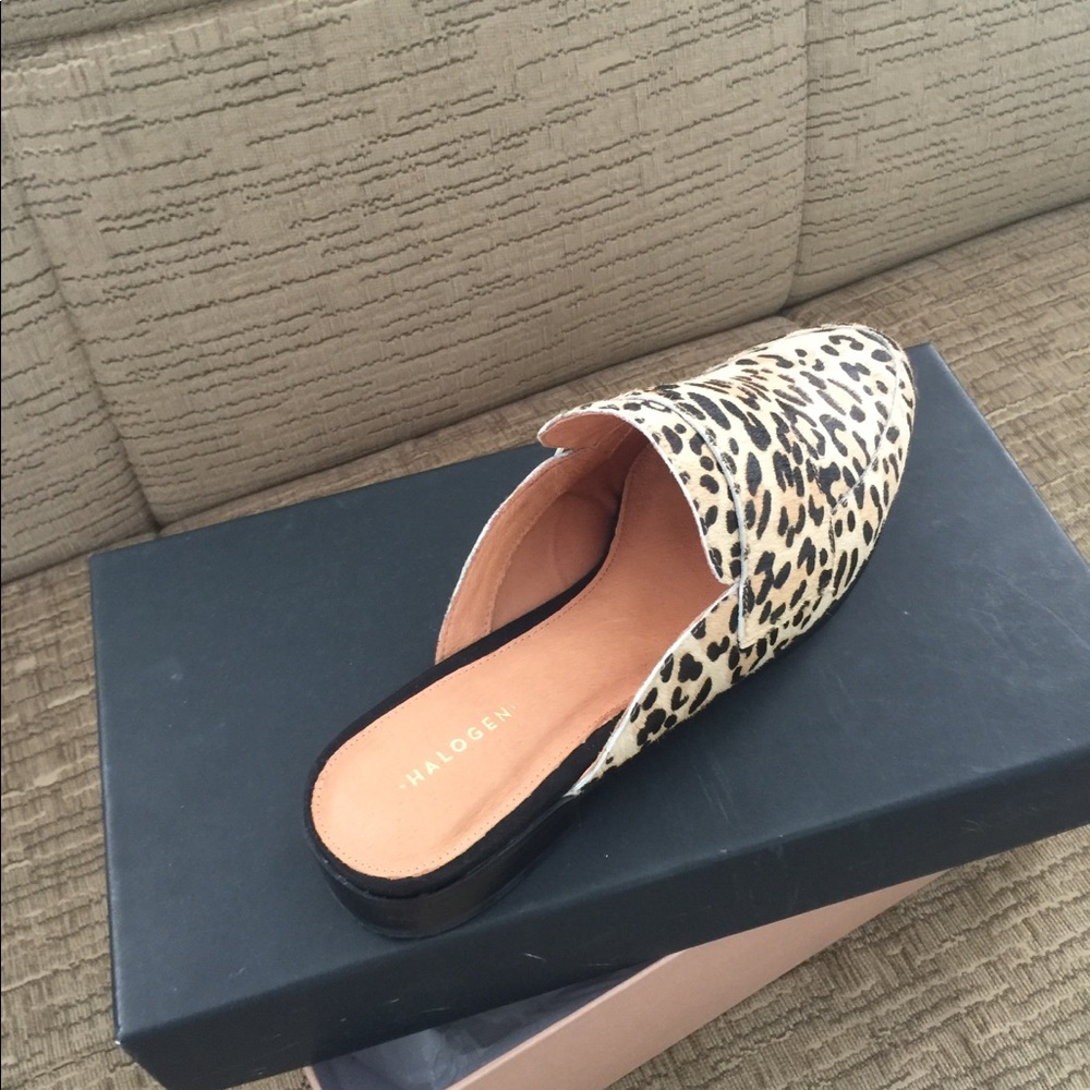 Halogen Mules - Picture 2 of 4